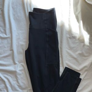 Girlfriend collective pocket leggings